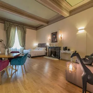 Achillea Aldrovandi Luxury Suites Casa vacanze